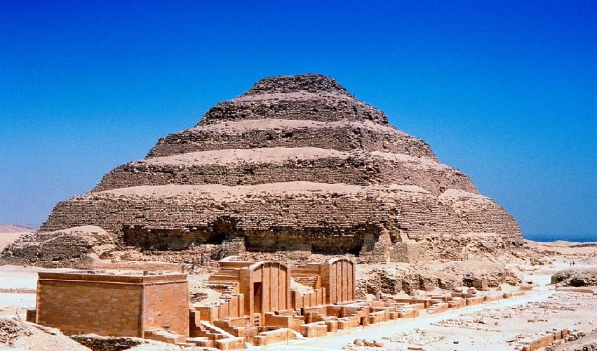 Pirámide Escalonada de Saqqara